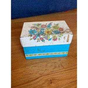 Vintage Floral Recipe Box Holder
